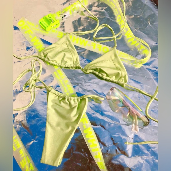 Heart of Sun Swim Swept Away S/M bikini set in Voltage Highlighter Lime swimsuit - Picture 11 of 12